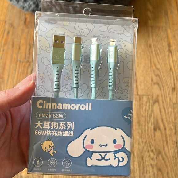 Sanrio Cinnamoroll USB Cell Charger Set - Picture 1 of 8